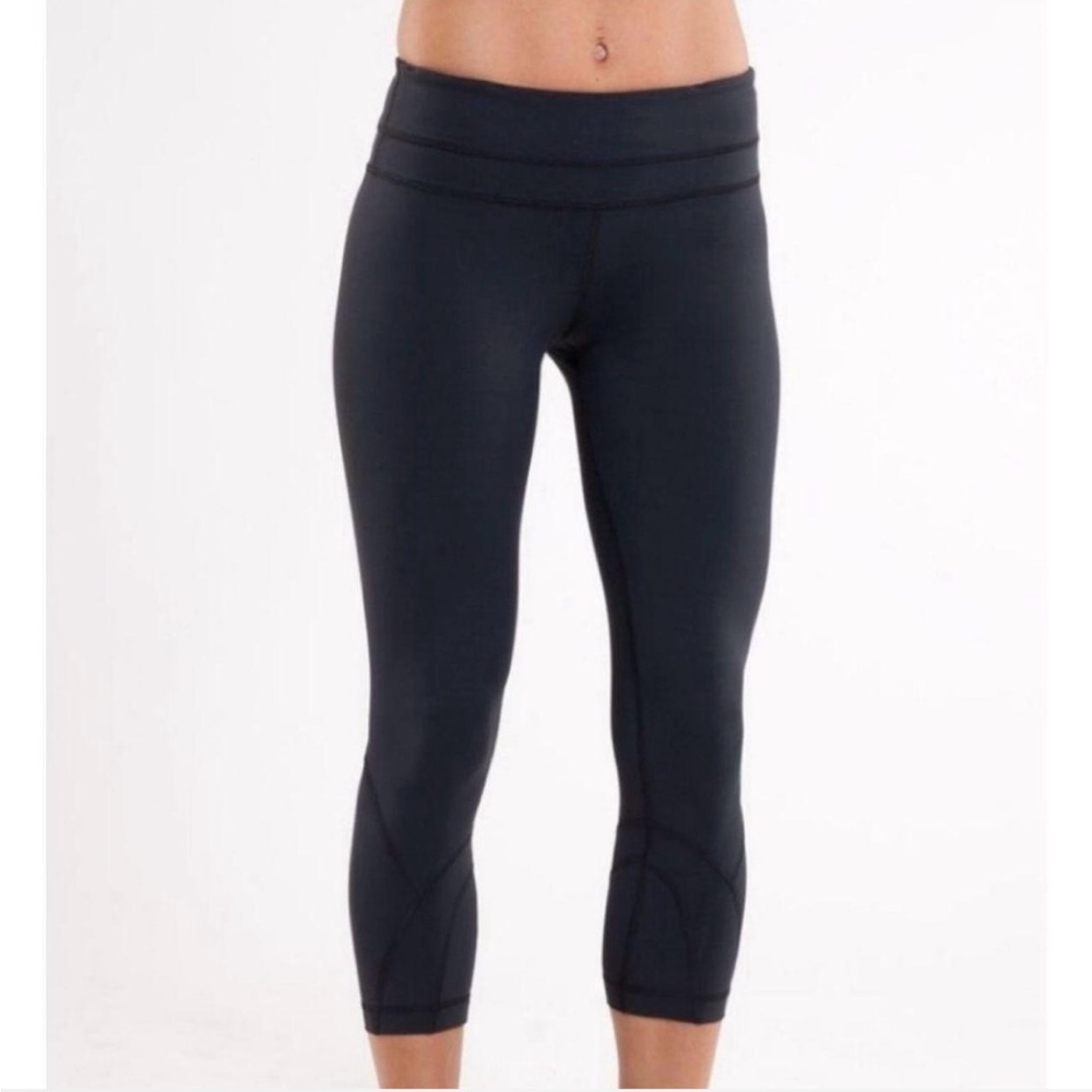 Lululemon Run Inspire Crop Black Leggings Size 4 EUC